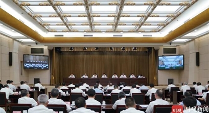 施小琳在全省推进生态环境突出问题整改工作视频会议上强调：坚持目标导向问题导向真抓实干，切实提高生态环保工作质量水平